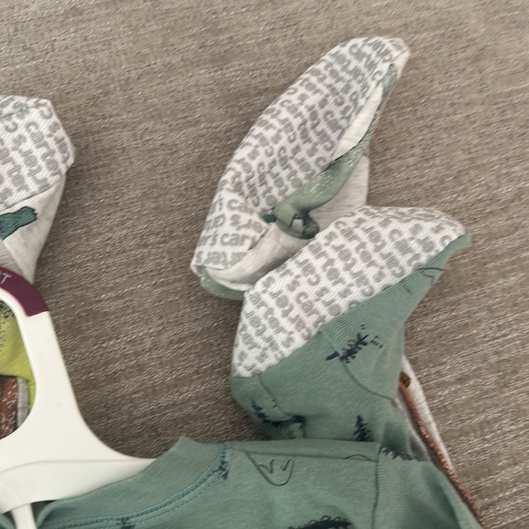 2 Carters Dinosaur footed pajamas Size 3T. NWT - Picture 6 of 9